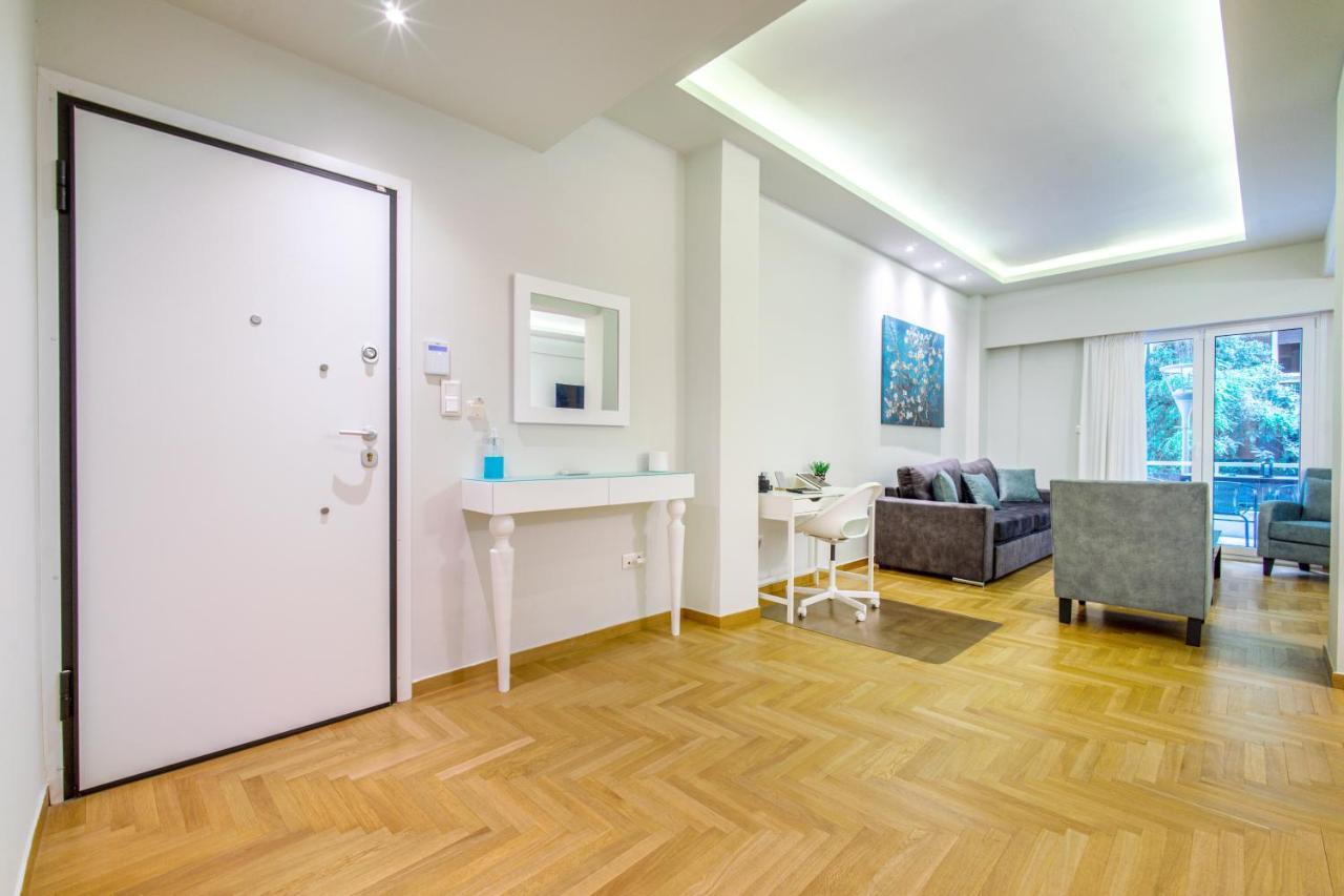 Urban Luxury On A Quiet Street In The Center Of Athens Apartment ภายนอก รูปภาพ