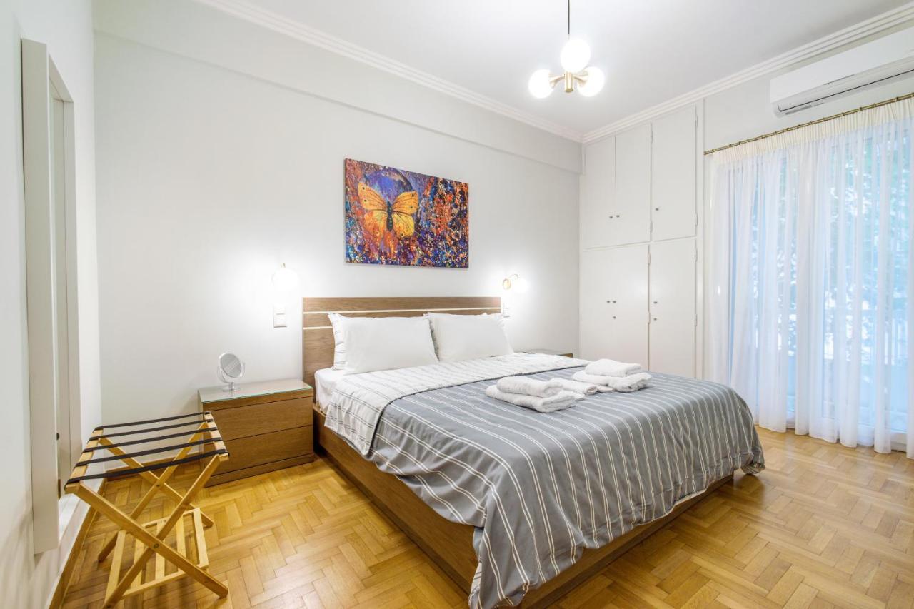 Urban Luxury On A Quiet Street In The Center Of Athens Apartment ภายนอก รูปภาพ