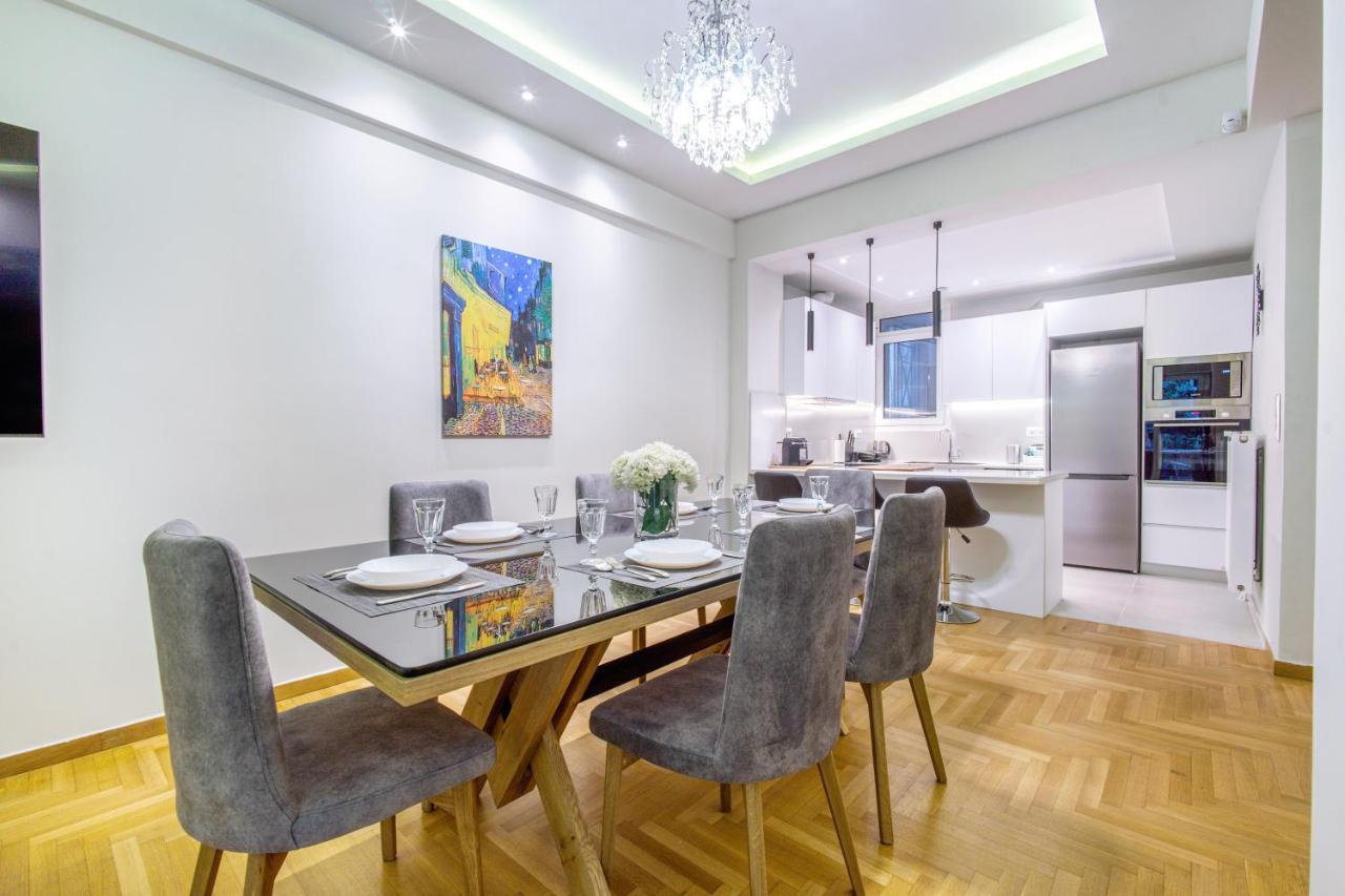 Urban Luxury On A Quiet Street In The Center Of Athens Apartment ภายนอก รูปภาพ