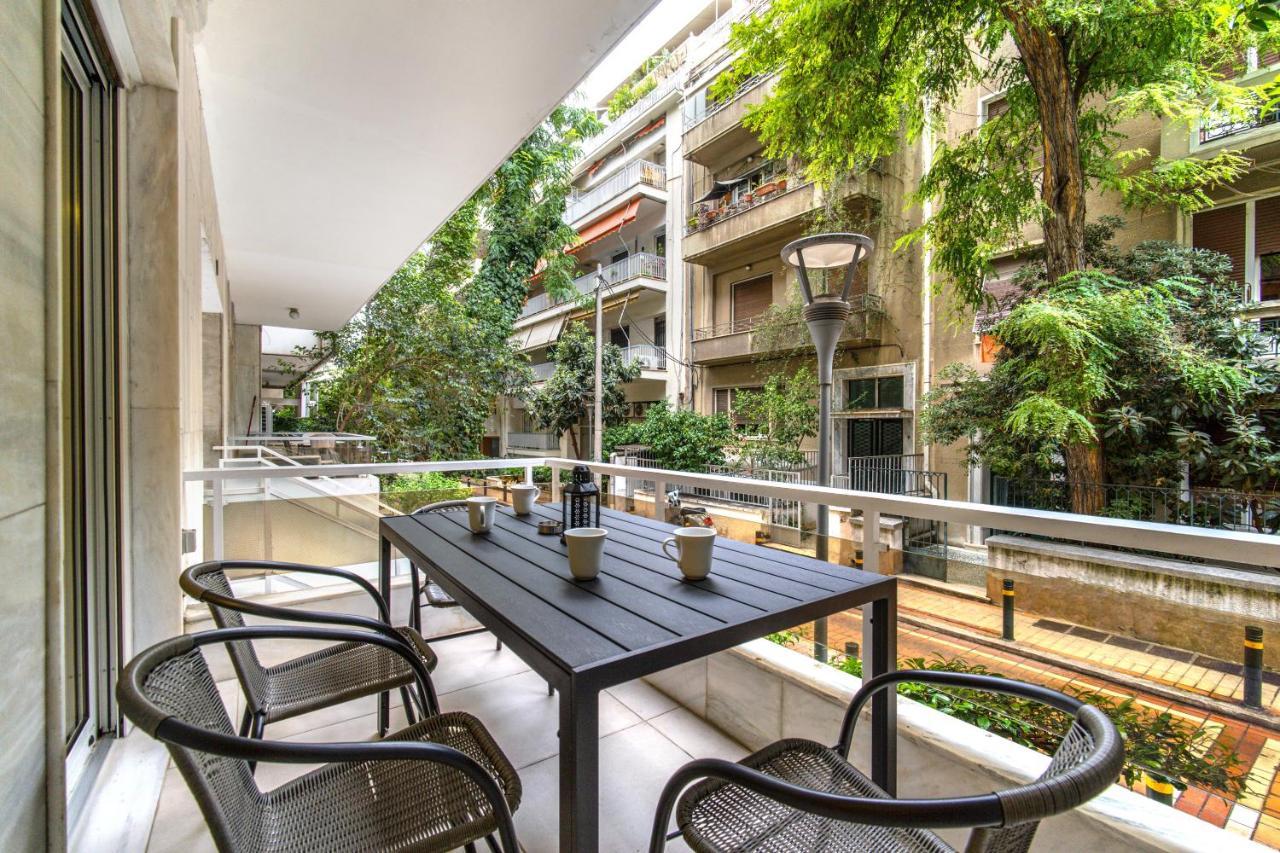 Urban Luxury On A Quiet Street In The Center Of Athens Apartment ภายนอก รูปภาพ